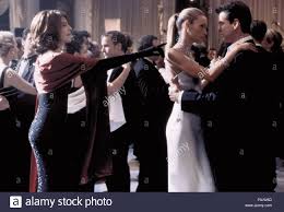 Rene russo in the thomas crown affair. Original Film Titel Die Thomas Crown Affare Englischer Titel Die Thomas Crown Affare Regisseur John Mctiernan Jahr 1999 Stars Pierce Brosnan Rene Russo Esther Canadas Credit Vereinigte Kunstler Wetcher Barry Album Stockfotografie Alamy