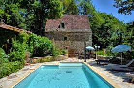 Location De Vacances A Besse Avec Piscine Dordogne Limousin