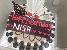Berikut kue ulang tahun anak yang bisa menjadi inspirasi untuk hari spesial buah hati anda. Toko Kue Di Depok Tolak Tulis Happy Birthday Bolehnya Happy Bornday