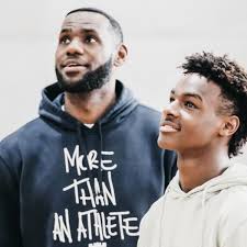 Bronny james jr is an american basketball player who plays as a point and shooting guard. 10 Of The Top Recruits In The Country Including Lebron James Jr To Play In Minneapolis In January Bring Me The News