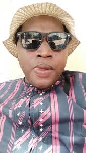 DIOSSÉ TRAORÉ SERA CHAQUE MATIN SUR LA RADIO BENKOUMA "LA VOIX DE BARA  MUSSO" 102.3Mhz., PARTAGEONS TOUS., VIDÉO : RAS DIAL.