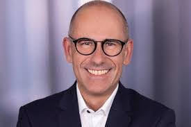 Thomas Kampmann's Instagram, Twitter & Facebook