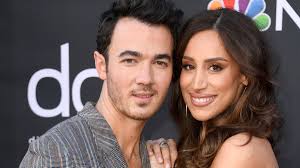 Kevin Jonas' Tribute To Danielle Shows How Much He Truly Appreciates His  Wife — PHOTO