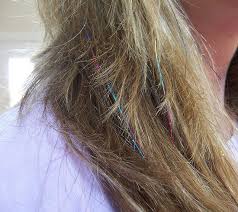Voor zowel oud als jong, makkelijk in te knopen haar glitters.diverse kleuren zodat. Hair Shimmers In My Hair Hair Hair Styles Hair Tinsel