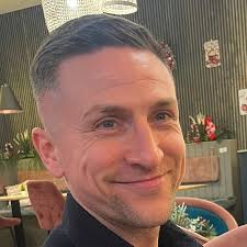 Daniel Squire is fundraising for Macmillan Cancer Support