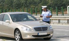 Daca ati fost suspendat pentru unele probleme legate de alcool, atunci dvla (driver and vehicle licensing agency) va face unele cercetari medicale inainte de a decide daca licenta de conducere poate fi innoita. Soferii Pot Recupera Mai Usor Permisul Suspendat