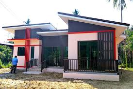 Using the cost to build calculator found on my getting started page this attractive and functional 800 sq ft house came in at an approximate cost of $72,888 or $91 per sq ft. Small Simple Low Cost Home Design Novocom Top