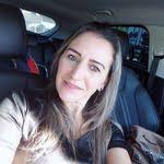 Janis Bender's Instagram, Twitter & Facebook