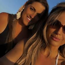 Nicole (@nicolesantina) • Instagram photos and videos