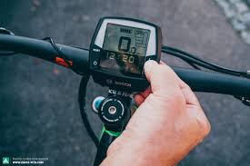 Wann stelle ich das datum meiner uhr ein? Uhrzeit Am E Mountainbike Mit Bosch Antrieb Einstellen So Gelingt S Mit Dem Kiox Und Intuvia Display E Mountainbike Magazine