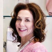 Leslie Hager's Instagram, Twitter & Facebook