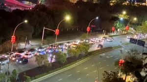 💥💥💥💥, China is experiencing long fuel station queue. | Omoniyi Rector |  Facebook