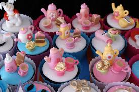 Teapot Cupcakes Tea Party Cupcakes Teapot Cake Novelty Cakes I couldn't find anything that really.