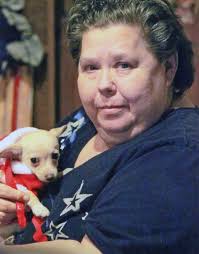 Kasandra Thompson's Instagram, Twitter & Facebook