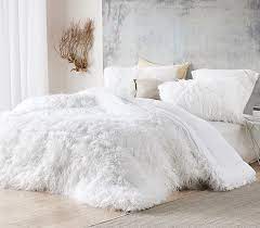 Celebrate the season and add a finishing touch with this wintry set. Best College Comforter Glam Dorm Decor Ideas For Girls White Bedspread Twin Xl Size