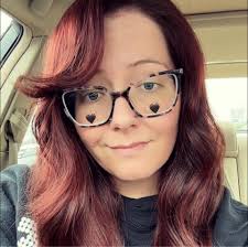 I'm Eric, a mid-thirties Midwesterner seeking autumn-themed pen pals