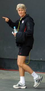 Jul 21, 2021 · a t&eacute;cnica pia sundhage convocou as 18 atletas que v&atilde;o representar a sele&ccedil;&atilde;o feminina de futebol nos jogos ol&iacute;mpicos t&oacute;quio 2020. Who Is Pia Sundhage Dating Pia Sundhage Girlfriend Wife
