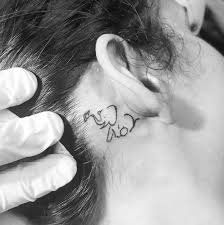 Getting inked behind the ear is one of the most painful areas of the body to choose. 50 Cute Behind The Ear Tattoos For Women 2021 Small Designs