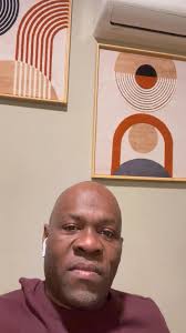 Medjy tande nou menm chòv ap mennen li tounen . Tonton Albert Dieujuste aka  Berto , Moreau Dave Jhons Dave MoreauPaolo Dimateo Edinio Dessources  Dieumaitre Lesprerance Claude Junior Saint Jean Ken Dessources