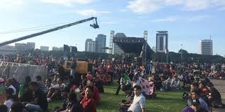 Banyak permintaan gambar kaligrafi untuk diwarnai tulisan allah menjadi permintaan yang paling banyak diminta terutama saat bulan ramadhan. Panitia Paskah Monas Tidak Ada Pesanan Politik Merdeka Com