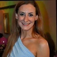 Marisa Hanson's Instagram, Twitter & Facebook