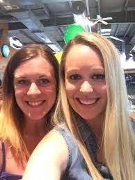 Alyssa Coffelt's Instagram, Twitter & Facebook