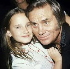 Fathers are precious and we should be sure to show them our love today. I'm  missing mine so much but am thankful to have had a loving Dad. If you still  have