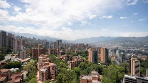 Toque de queda para los menores. Toque De Queda Y Cuarentena En Medellin Cali Y Bogota Para Hoy 27 De Abril Consulte Horarios De Las Restricciones