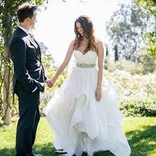 Gefällt 42.1 Tsd. Mal, 394 Kommentare - Sutton Foster (@suttonlenore) auf  Instagram: „3 pretty amazing years 10-25-14“ | Wedding dresses, Wedding, Sutton  foster