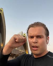 Vale Eva Curran We are deeply saddened by the passing of Eva Curran and pay  tribute to her contribution for over half her lifetime to the development  of St Vincent's Curran Foundation