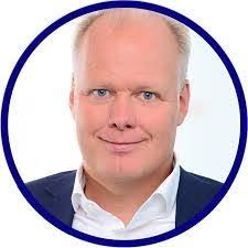 Edward Crisler's Instagram, Twitter & Facebook