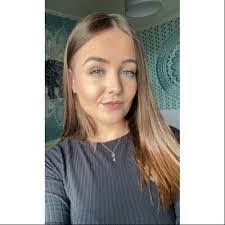 Kandy Mitchell's Instagram, Twitter & Facebook