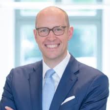 𝗡𝗮𝘃𝗶𝗴𝗮𝘁𝗶𝗻𝗴 𝗖𝗼𝗺𝗽𝗹𝗲𝘅 𝗙𝗶𝗻𝗮𝗻𝗰𝗶𝗻𝗴 𝗦𝘁𝗿𝘂𝗰𝘁𝘂𝗿𝗲𝘀 