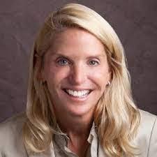 Helene Goretsky's Instagram, Twitter & Facebook