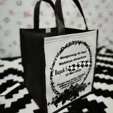 Rahasia dibalik selamatan 3 7 40 100 sampai 1000 hari setelah orang meninggal adalah sebagai berikut. Tas Selamatan Orang Meninggal Tahlilan Shopee Indonesia