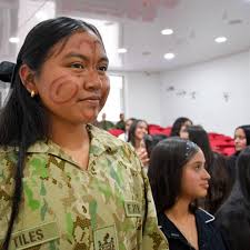 En La Asomadera un puente quedó sin uso