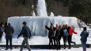 In the midwest, snow fall was expected from northern minnesota down to texas, where lawmakers' arguments about power outages have raged on throughout wednesday morning. Power Outages And Bitter Cold Photos Of A Texas Disaster The Weather Channel Articles From The Weather Channel Weather Com