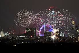 The hugely popular london's new year's eve fireworks have been ticketed since 2014 to ensure the event stays safe. Inkl London New Year S Eve 2018 Capital Welcomes 2019 With Spectacular Firework Display In The Heart Of The City Evening Standard