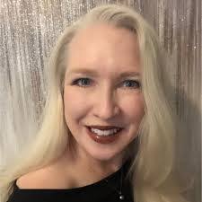 Nicole Mortimer's Instagram, Twitter & Facebook