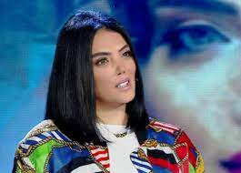 حزنت كثيراً لأن الفكره جيده والسيناريو جيد يعبر عن شريحه كبيره من المجتمع المصري اليوم يحتاج فقط الي جهد أكبر وحوار أطول، ماجد الكدواني متميز كالعاده اداء باهت من حوريه فرغلي مكياج باهت تصوير باهت موسيقي باهته اخراج باهت افقد العمل اغلب عناصر نجاحه. Ø­ÙˆØ±ÙŠØ© ÙØ±ØºÙ„ÙŠ Ù„Ùˆ Ø­ØµÙ„ Ø­Ø±ÙŠÙ‚Ø© ÙÙŠ Ø¨ÙŠØªÙŠ Ù…Ø´ Ù‡Ø­Ø³ Ø¨Ø±ÙŠØ­Ø© Ø§Ù„Ø¯Ø®Ø§Ù† Ø®Ø¨Ø± ÙÙŠ Ø§Ù„ÙÙ†