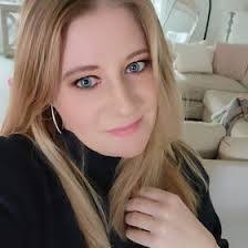 Jennifer Kuehner's Instagram, Twitter & Facebook