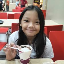 WATCH: Whistle tone from a sidewalk entertainer? Yup! Ka-Siloy Boyjumel  Ejercito shared a video of a teenage girl who did a whistle register while  serenading a carenderia in barangay Labangon