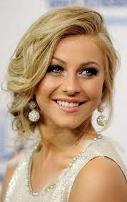 Top 9 Medium Hairstyles For Round Faces Prom Hairstyles For Long Hair Hair Lengths Medium Length Hair Styles