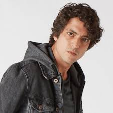 Taner ölmez (born 9 august 1986) is a turkish actor who started his acting career in 2009 when he was 23. Taner Olmez Kimdir Aleko Show Tv