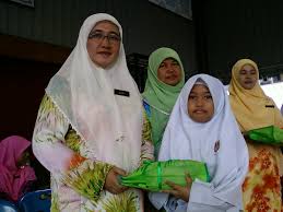 Established in 2002, universiti tunku abdul rahman (utar) is a leading university in malaysia with two campuses in the kampar district of perak (around 190km from kuala lumpur) and in kajang, selangor (around 20km from kuala lumpur). Photo0862 Sk Taman Universiti 4 Johor Bahru Flickr