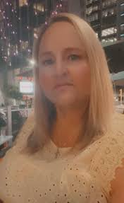 Hey baby, it's me, Aaron Goodwin. I'm letting you know straight up so  there's no confusion. If you're chatting with anyone else thinking it might  be me, please block them immediately. I