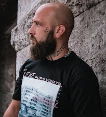 Nur Liebe für´s Viertel Shirt