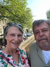 Who's booked for 2025 cruise?