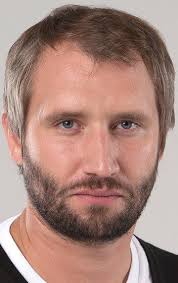 Актеры, режиссеры и продюсеры которые сыграли в фильмах, доступных на сайте  SPlay