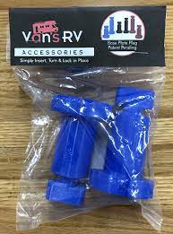 Simply loosen the hex bolts on the coupler and slide the arms further apart or closer together. Buy Van S Rv Base Plate Plug Tow Bar Baseplate Tab Assembly Insert Replacement Cap Compatible With Blue Ox Tow Bars Roadmaster Towbars Sold As A Set Blue 2